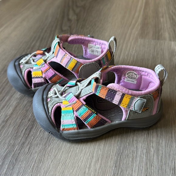 Like New Keen Venice H2 Sandal Lilac Size 7 Toddler - Picture 3 of 11